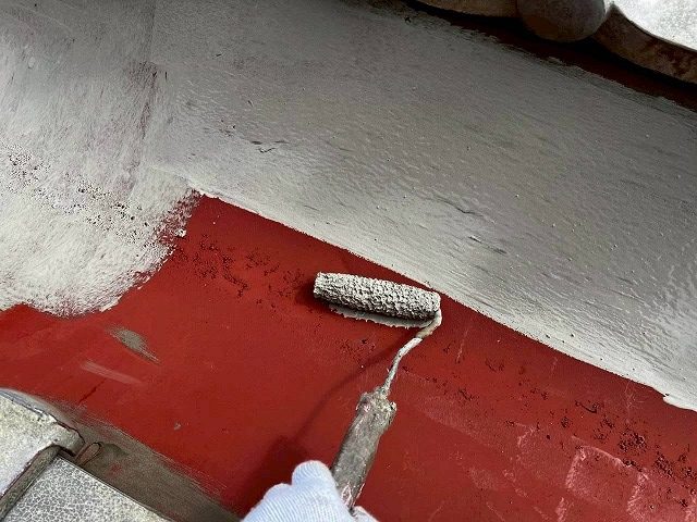 加古川市　谷板金の重ね塗り